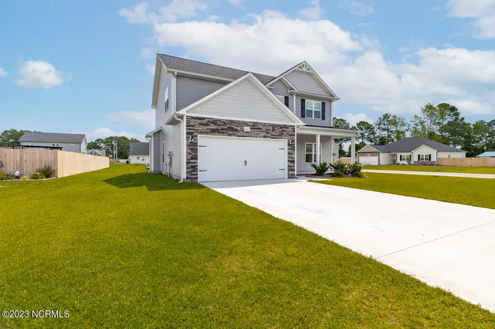 300 Waylon Way Holly Ridge, NC 28445
