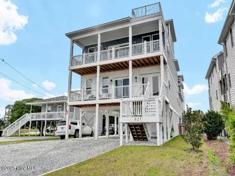 822 S Topsail Drive #A