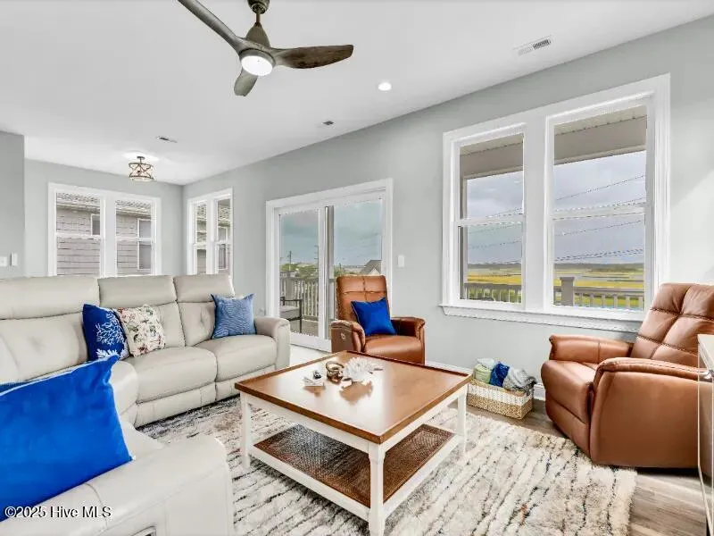 822 S Topsail Drive #A Surf City, NC 28445