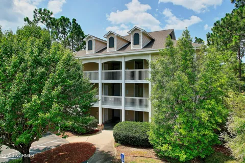 3350 Club Villas Drive ## 203