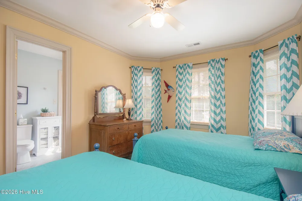 2437 Highway 70 Beaufort, NC 28516