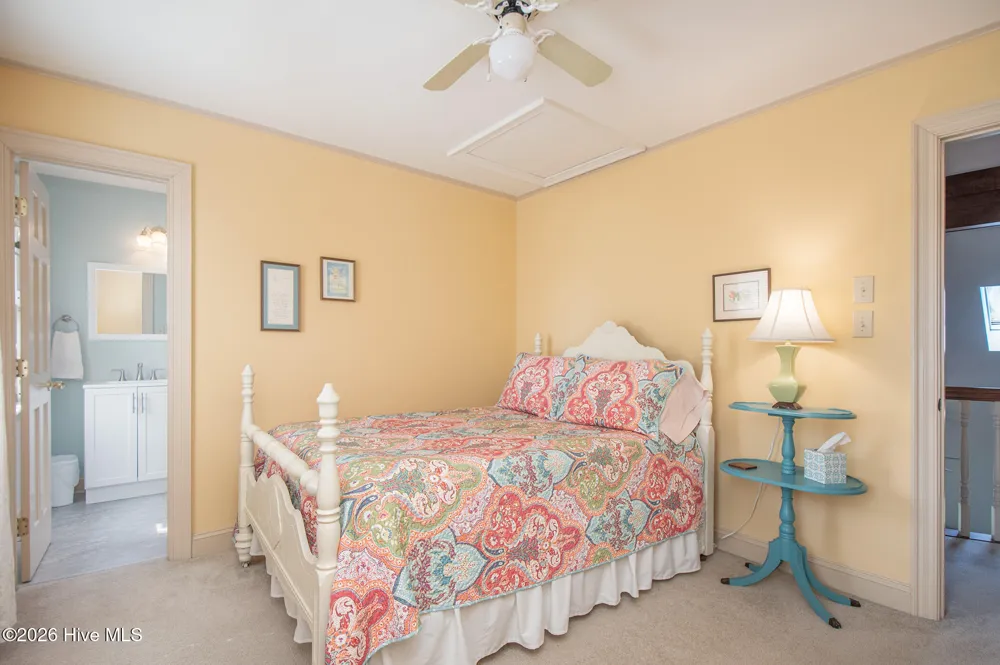 2437 Highway 70 Beaufort, NC 28516