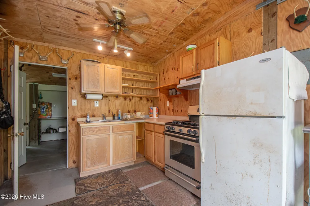 2437 Highway 70 Beaufort, NC 28516