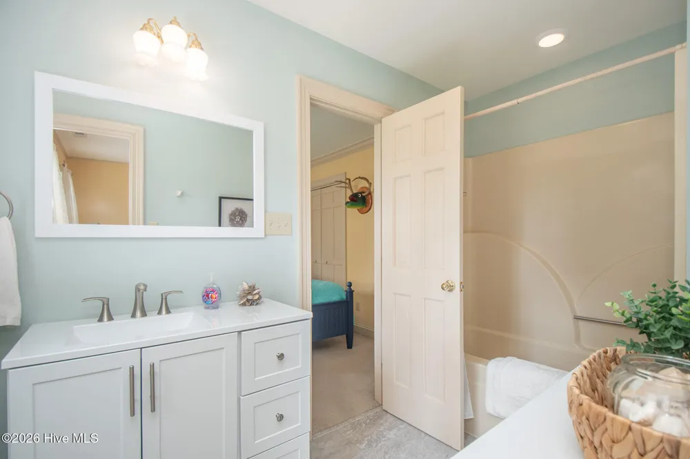 2437 Highway 70 Beaufort, NC 28516