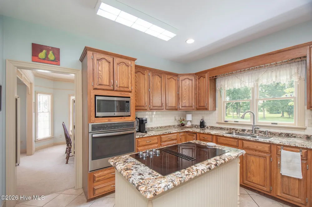 2437 Highway 70 Beaufort, NC 28516