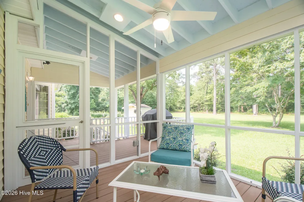 2437 Highway 70 Beaufort, NC 28516