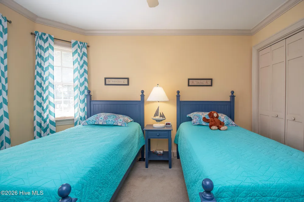 2437 Highway 70 Beaufort, NC 28516