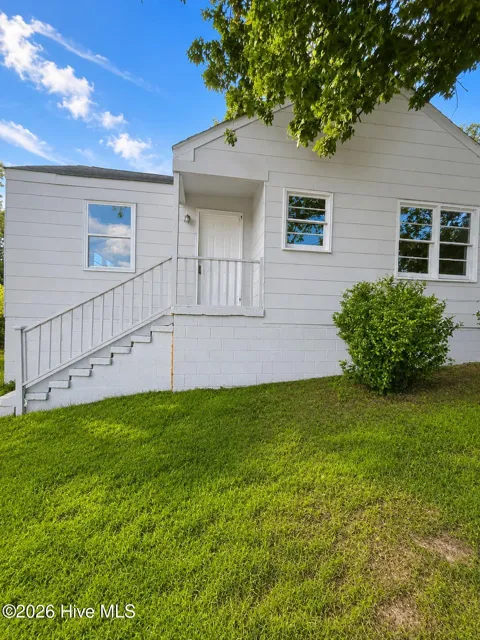 2912 Hummingbird Lane