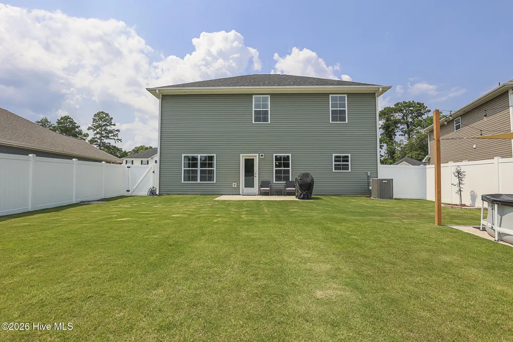 761 Greenwich Place Richlands, NC 28574
