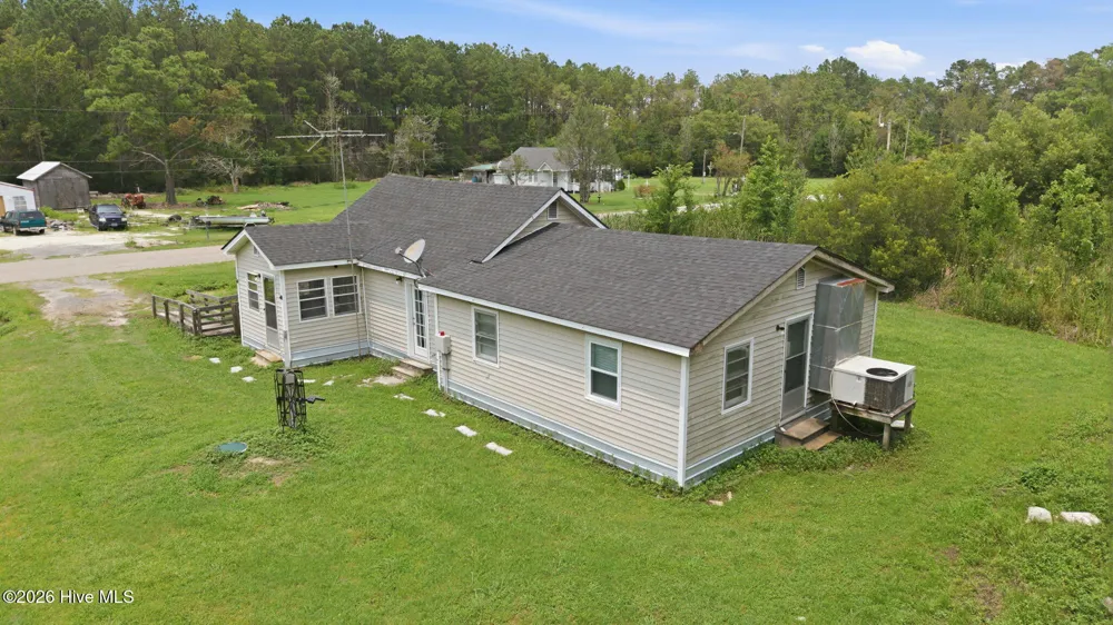800 Goat Neck Road Columbia, NC 27925
