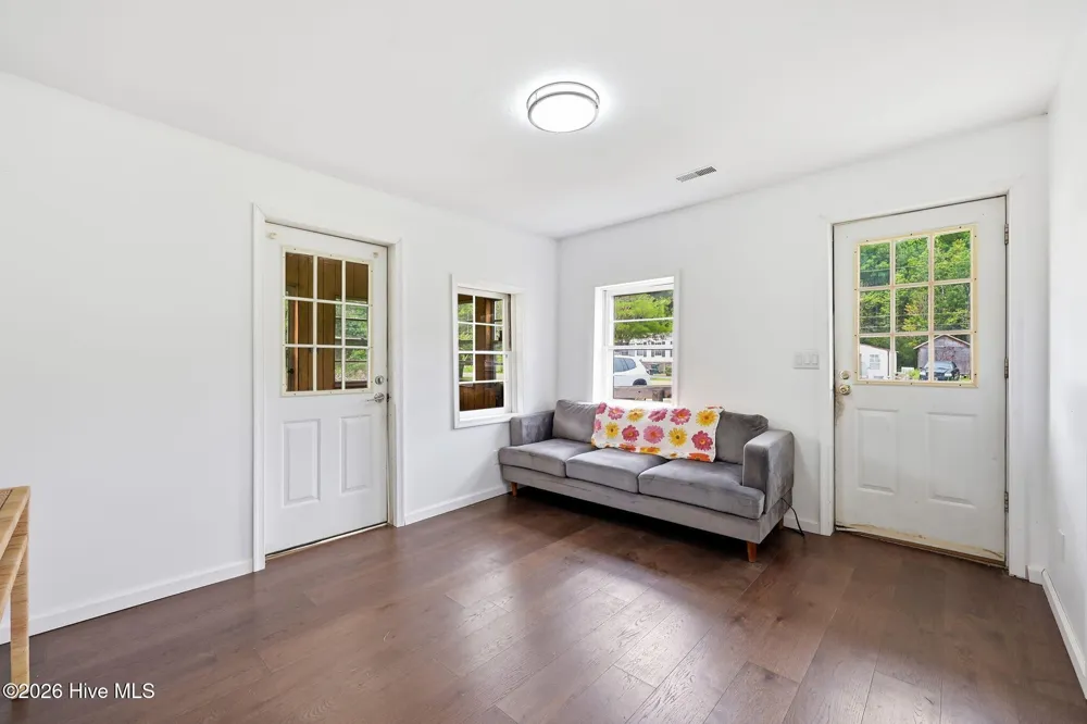 800 Goat Neck Road Columbia, NC 27925