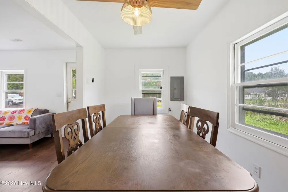 800 Goat Neck Road Columbia, NC 27925