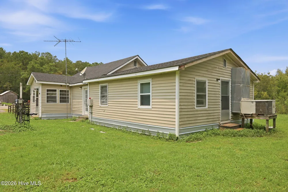 800 Goat Neck Road Columbia, NC 27925