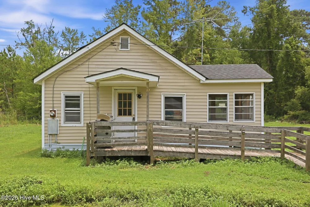 800 Goat Neck Road Columbia, NC 27925