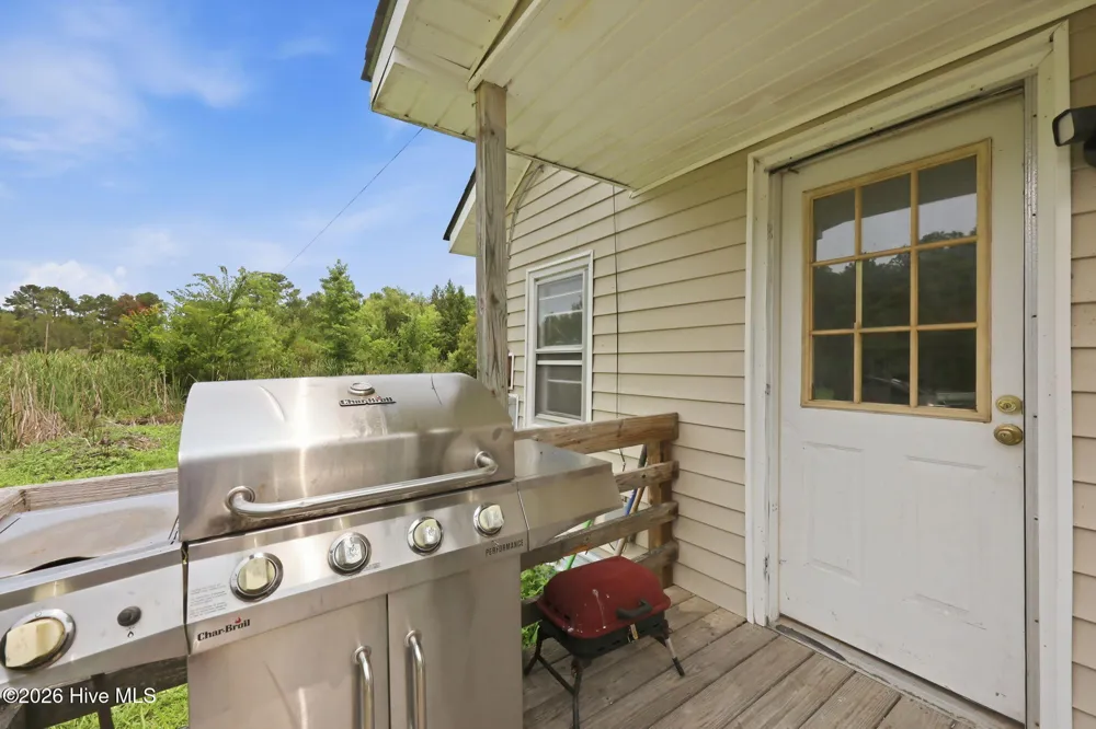 800 Goat Neck Road Columbia, NC 27925
