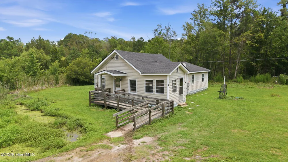 800 Goat Neck Road Columbia, NC 27925
