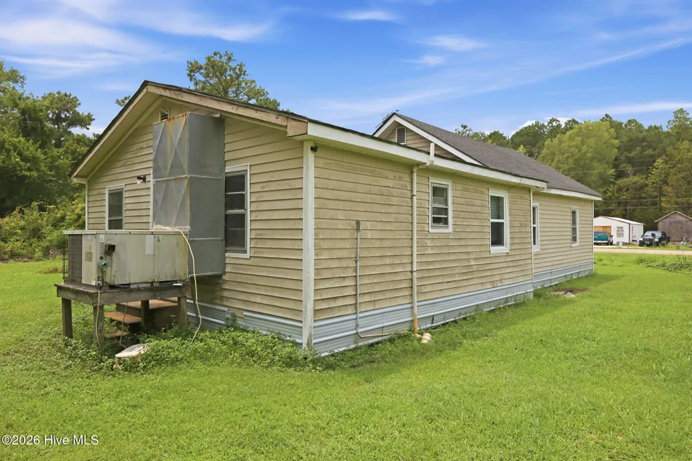 800 Goat Neck Road Columbia, NC 27925