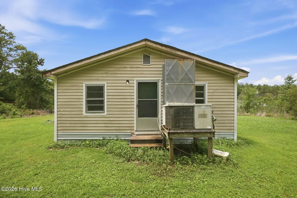 800 Goat Neck Road Columbia, NC 27925