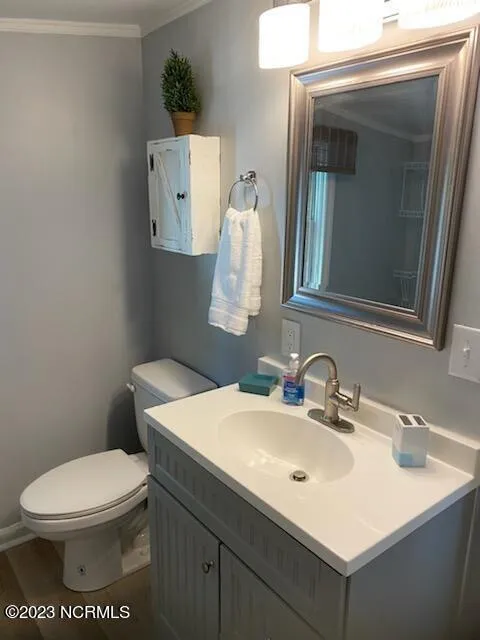 234 E 2nd Street #B Washington, NC 27889