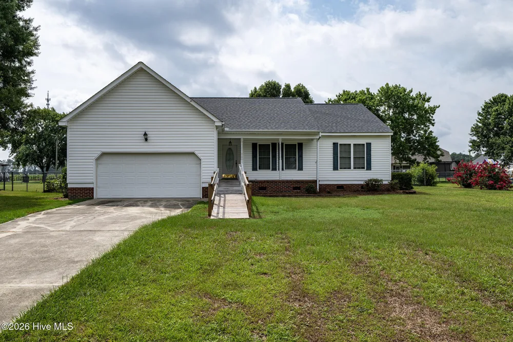 104 Trawick Drive La Grange, NC 28551