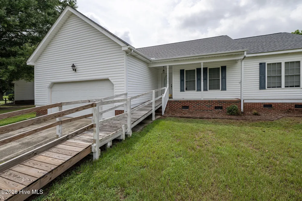 104 Trawick Drive La Grange, NC 28551