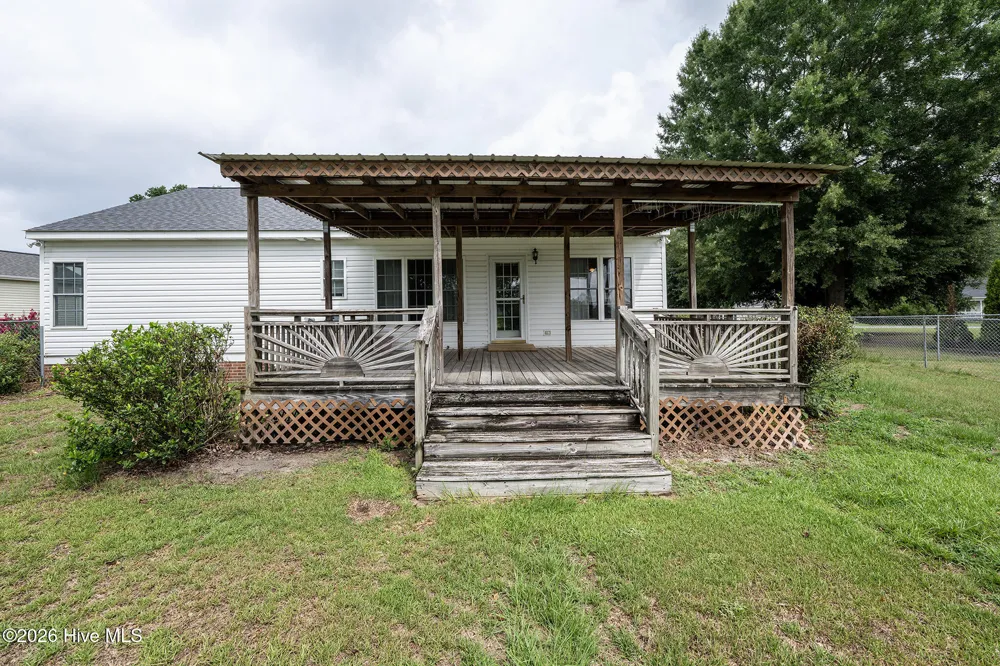 104 Trawick Drive La Grange, NC 28551