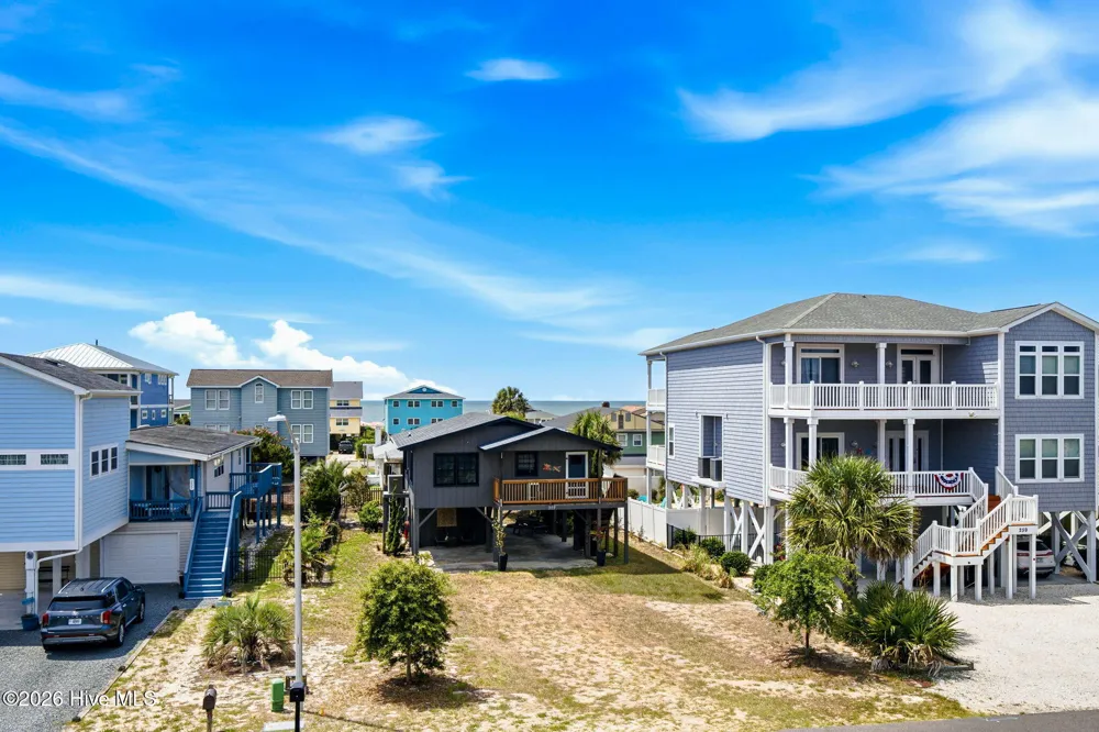256 Brunswick Avenue W ## A Holden Beach, NC 28462