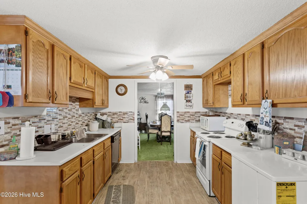 10027 Garland Highway Clinton, NC 28328