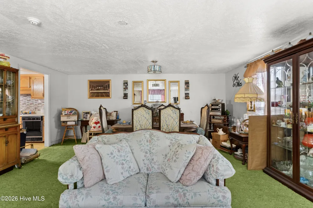10027 Garland Highway Clinton, NC 28328