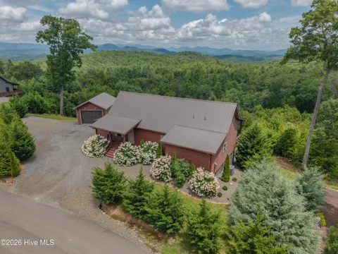 315 Paw Paw Trail
