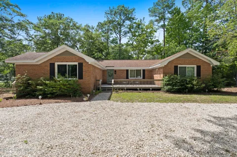 1 Golfview Court
