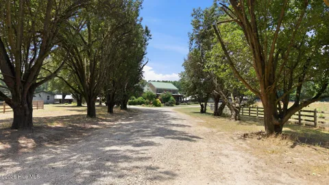 1527 W Castalia Road