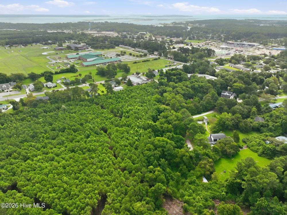 202 Mason Lane Beaufort, NC 28516