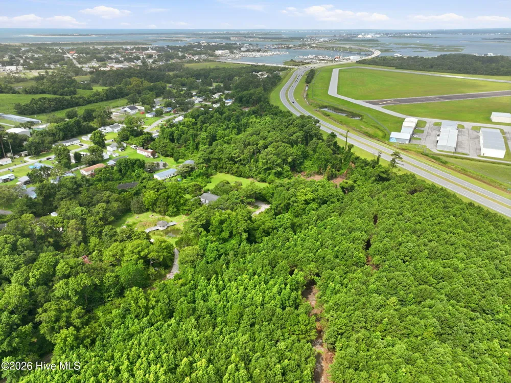 202 Mason Lane Beaufort, NC 28516
