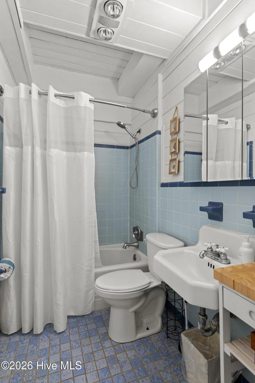 2002 S Shore Drive Surf City, NC 28445