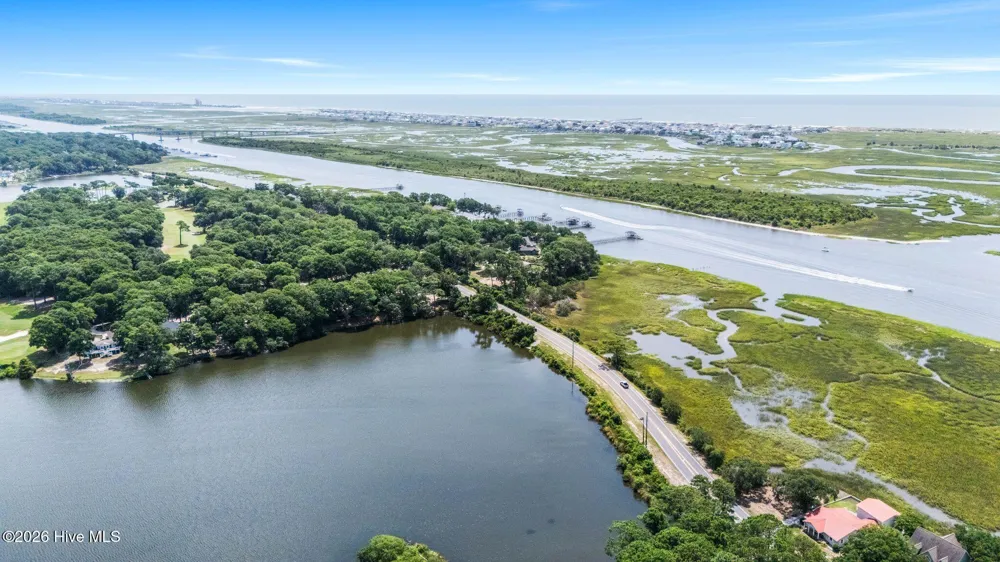 621 Lakeshore Drive Sunset Beach, NC 28468