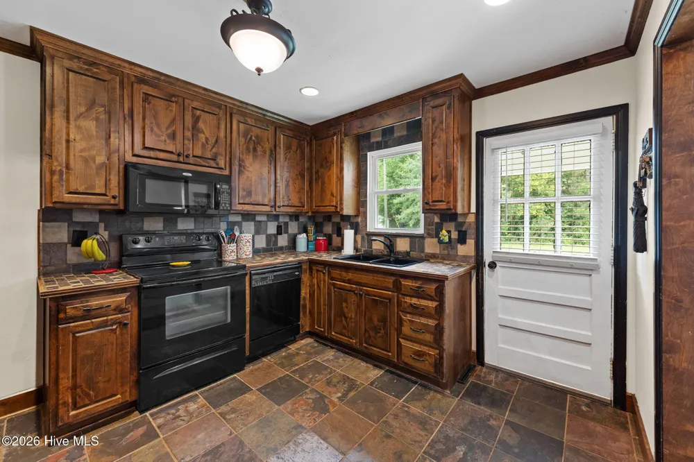 420 E Wise Street Trenton, SC 29847