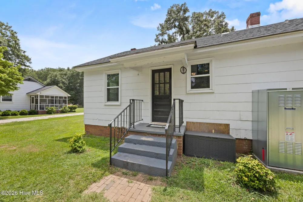 420 E Wise Street Trenton, SC 29847