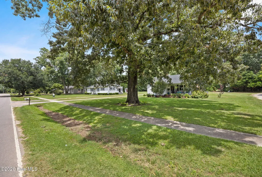 420 E Wise Street Trenton, SC 29847