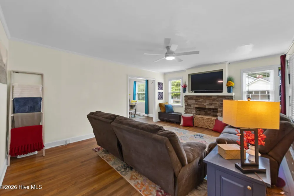 420 E Wise Street Trenton, SC 29847