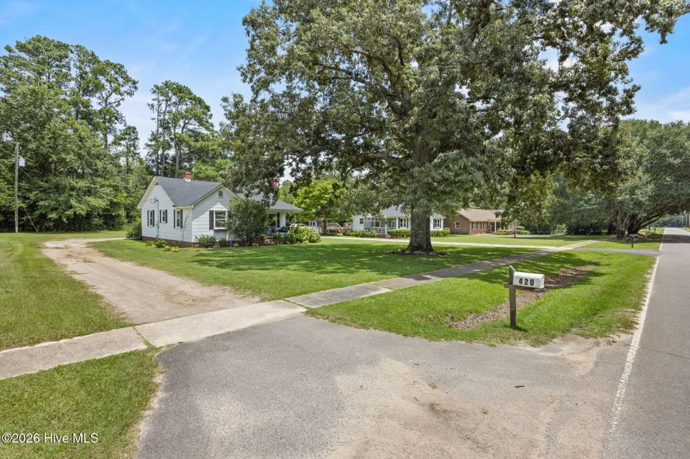 420 E Wise Street Trenton, SC 29847