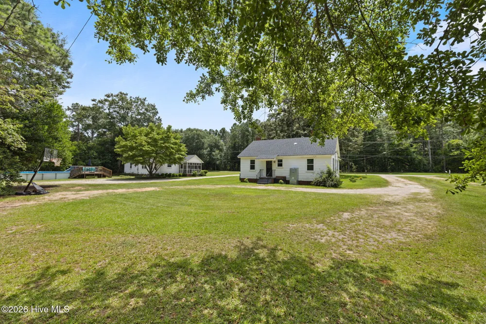 420 E Wise Street Trenton, SC 29847