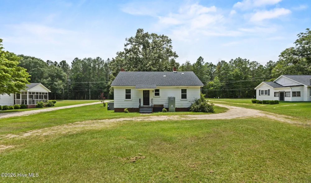 420 E Wise Street Trenton, SC 29847