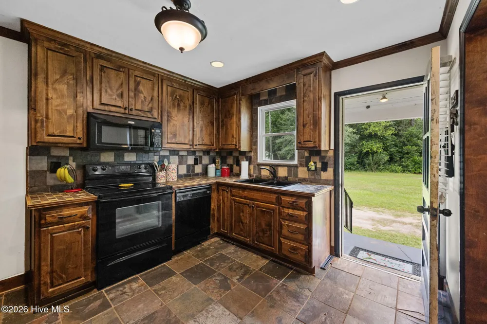 420 E Wise Street Trenton, SC 29847
