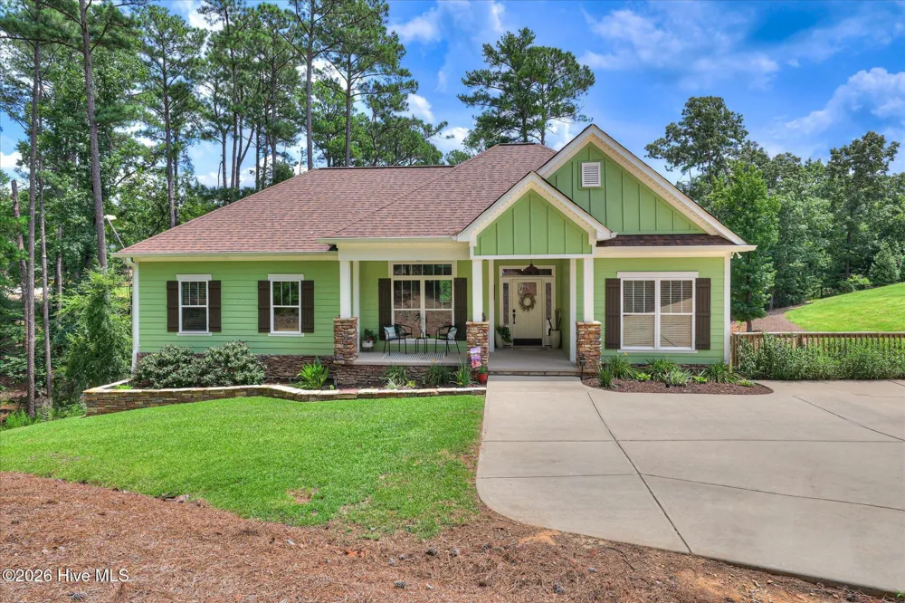 137 Memorial Drive Mccormick, SC 29835