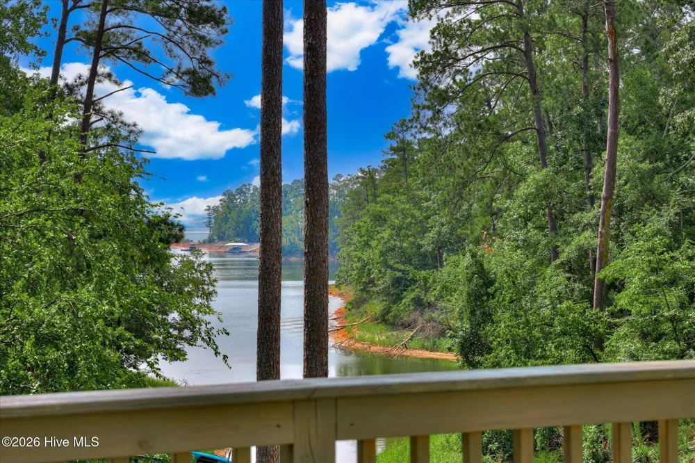 137 Memorial Drive Mccormick, SC 29835