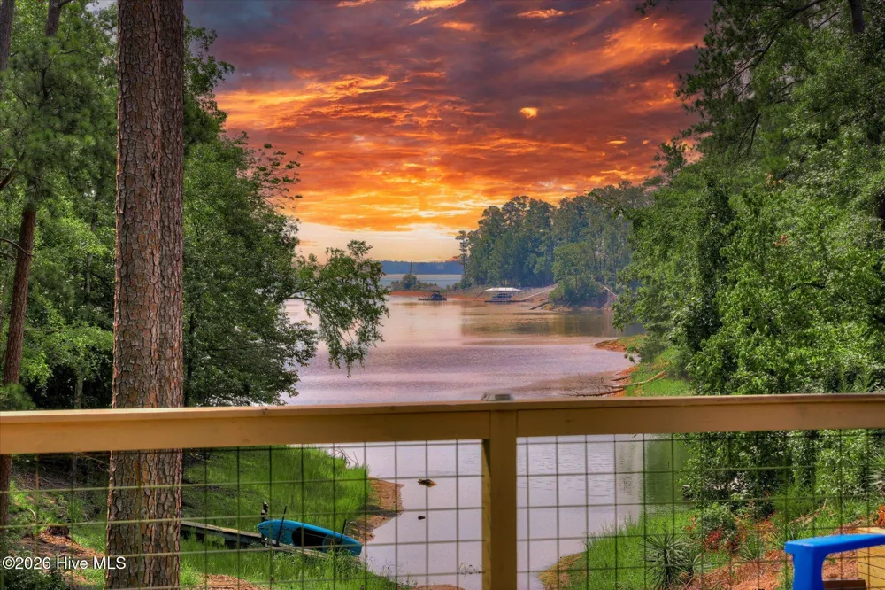 137 Memorial Drive Mccormick, SC 29835