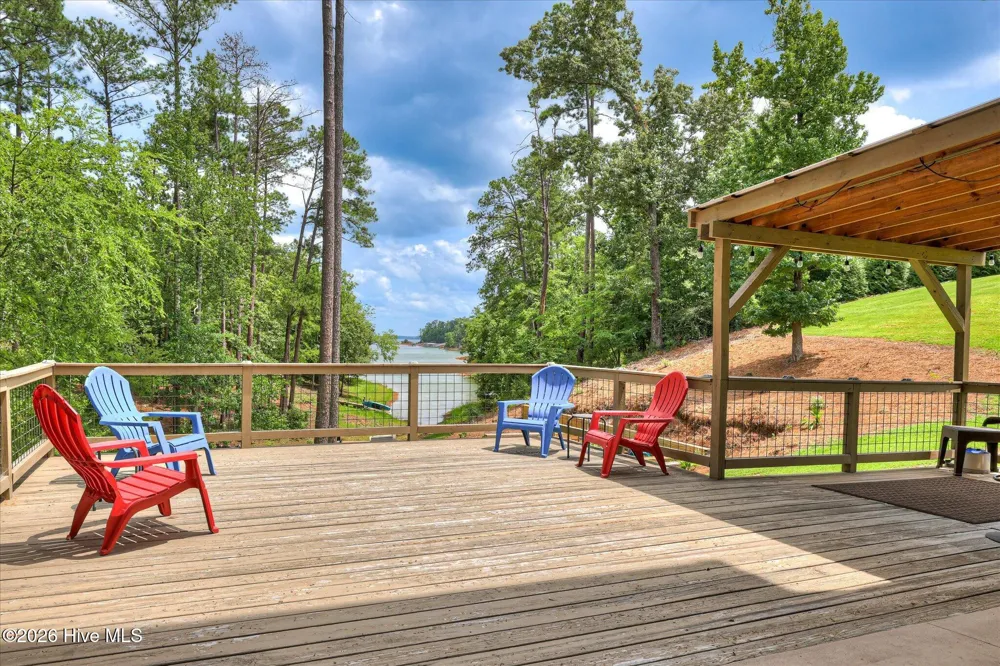 137 Memorial Drive Mccormick, SC 29835