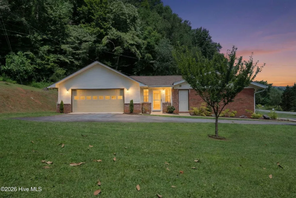 1654 Myers Chapel Road Hayesville, NC 28904