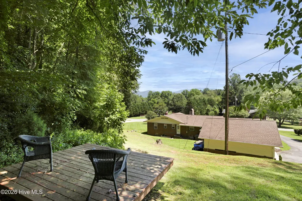 1654 Myers Chapel Road Hayesville, NC 28904
